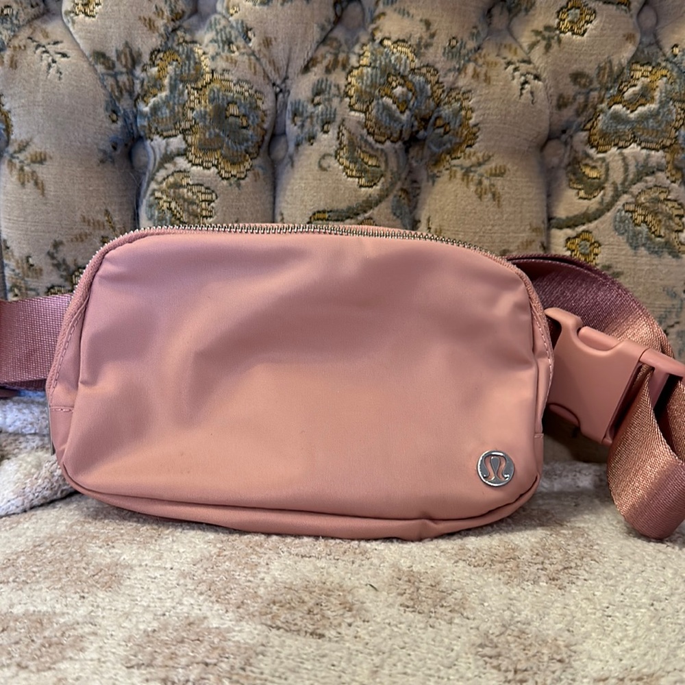 Lululemon Belt Bag